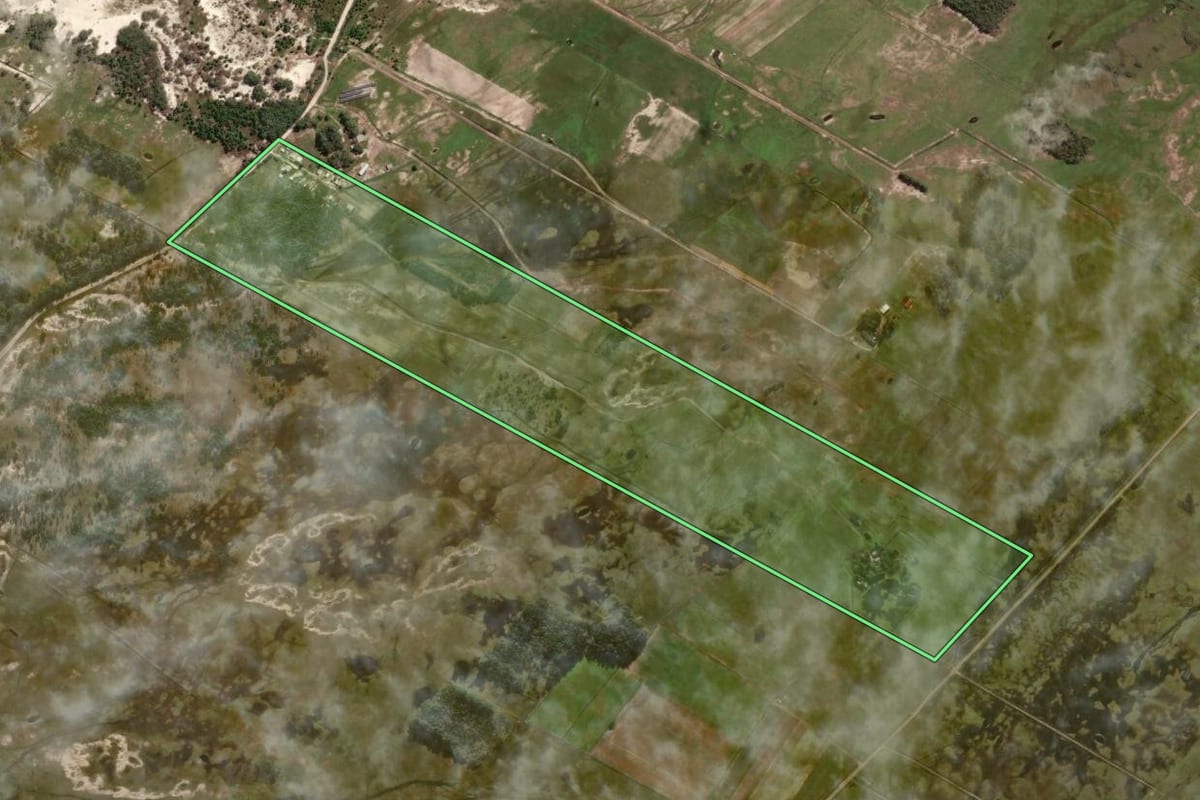 Imagem de satélite do imóvel rural em São José do Norte (RS), com o contorno declarado no CAR desenhado por cima.