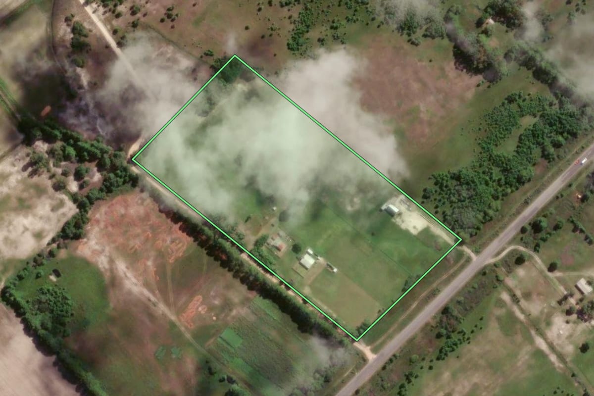 Imagem de satélite do imóvel rural em São José do Norte (RS), com o contorno declarado no CAR desenhado por cima.