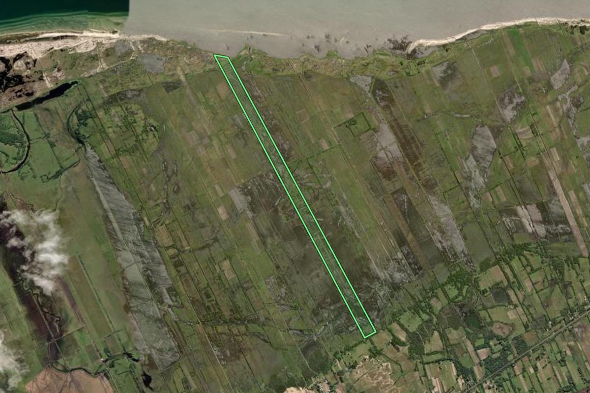 Imagem de satélite do imóvel rural em São José do Norte (RS), com o contorno declarado no CAR desenhado por cima.