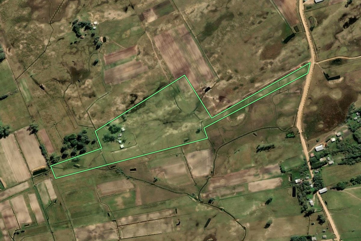Imagem de satélite do imóvel rural em São José do Norte (RS), com o contorno declarado no CAR desenhado por cima.