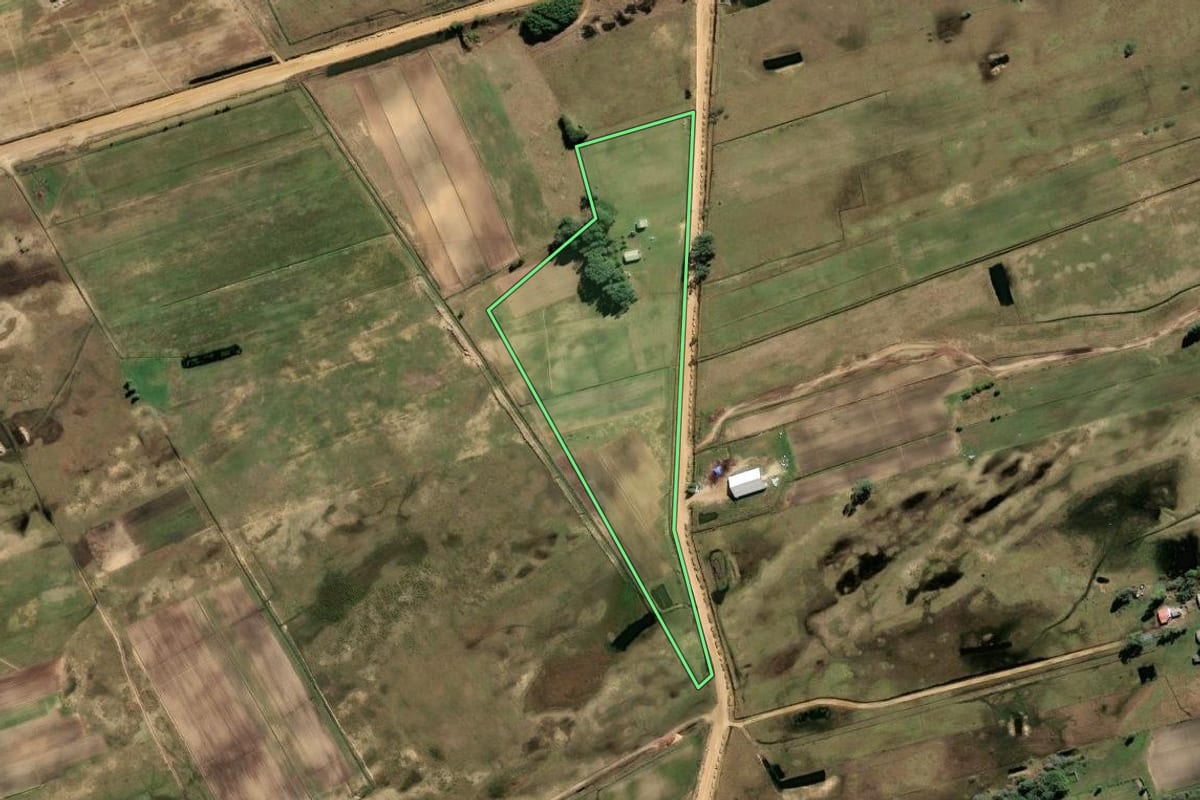 Imagem de satélite do imóvel rural em São José do Norte (RS), com o contorno declarado no CAR desenhado por cima.