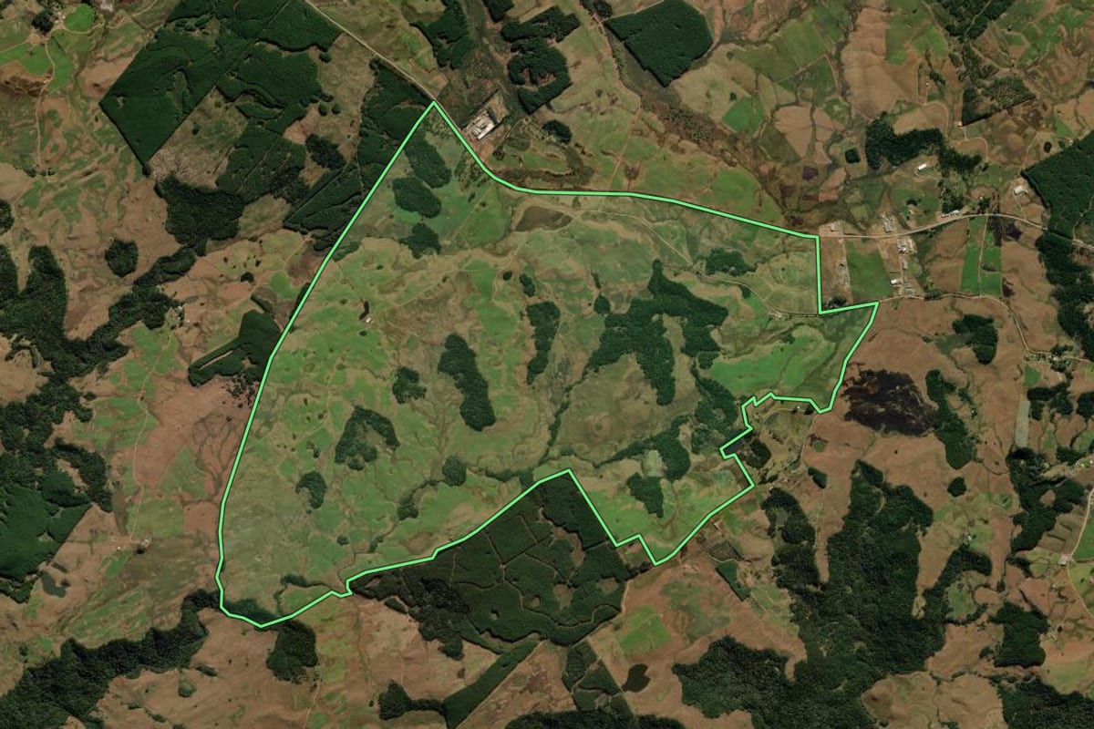 Imagem de satélite do imóvel rural em São José dos Ausentes (RS), com o contorno declarado no CAR desenhado por cima.