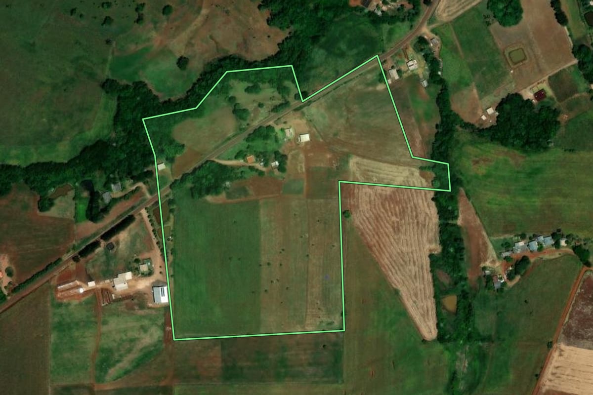 Imagem de satélite do imóvel rural em São Pedro das Missões (RS), com o contorno declarado no CAR desenhado por cima.