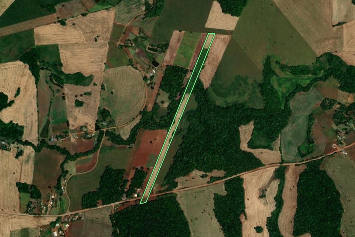 Imagem de satélite do imóvel rural em São Pedro das Missões (RS), com o contorno declarado no CAR desenhado por cima.