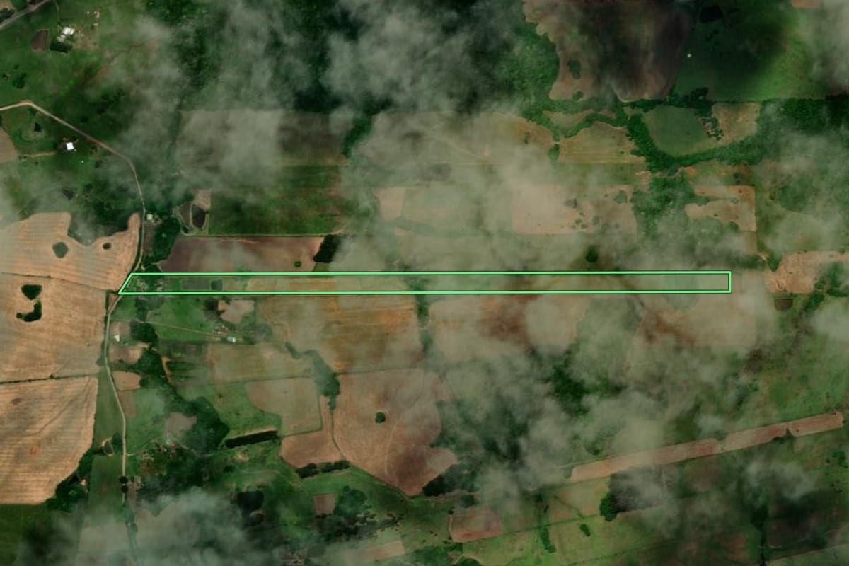 Imagem de satélite do imóvel rural em São Sepé (RS), com o contorno declarado no CAR desenhado por cima.