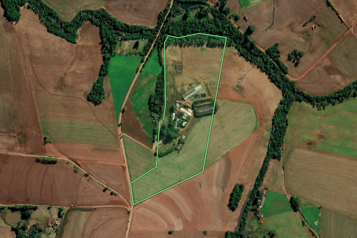 Imagem de satélite do imóvel rural em São Valério do Sul (RS), com o contorno declarado no CAR desenhado por cima.