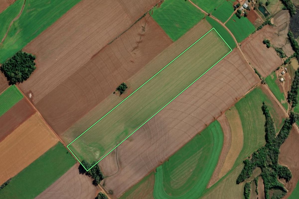 Imagem de satélite do imóvel rural em São Valério do Sul (RS), com o contorno declarado no CAR desenhado por cima.