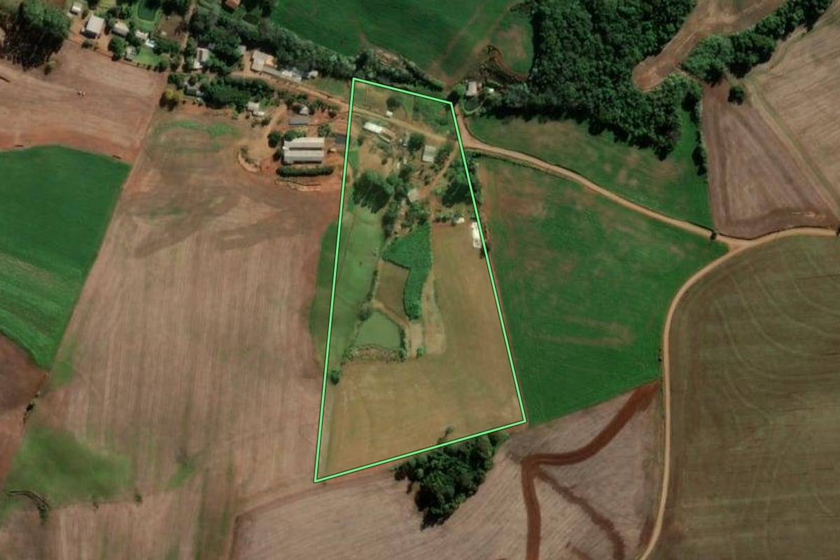 Imagem de satélite do imóvel rural em Seberi (RS), com o contorno declarado no CAR desenhado por cima.