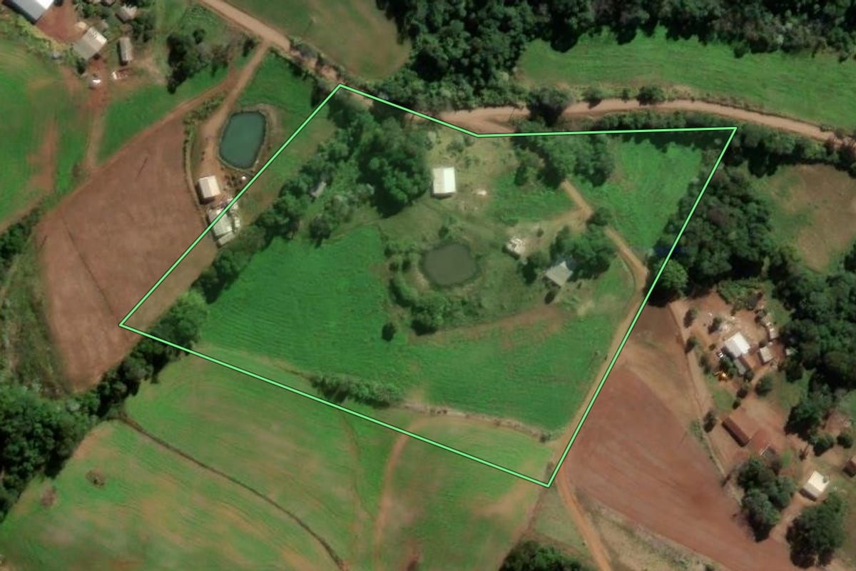 Imagem de satélite do imóvel rural em Seberi (RS), com o contorno declarado no CAR desenhado por cima.