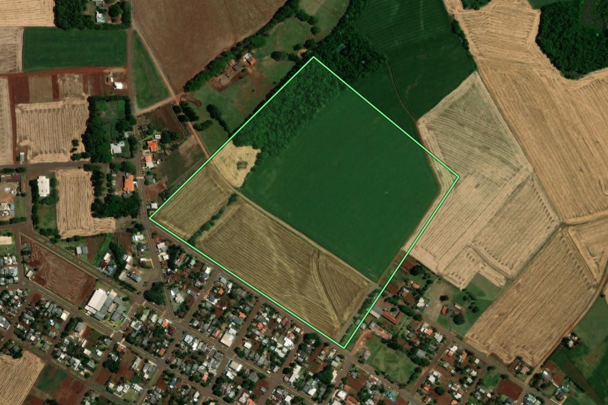 Imagem de satélite do imóvel rural em Sede Nova (RS), com o contorno declarado no CAR desenhado por cima.