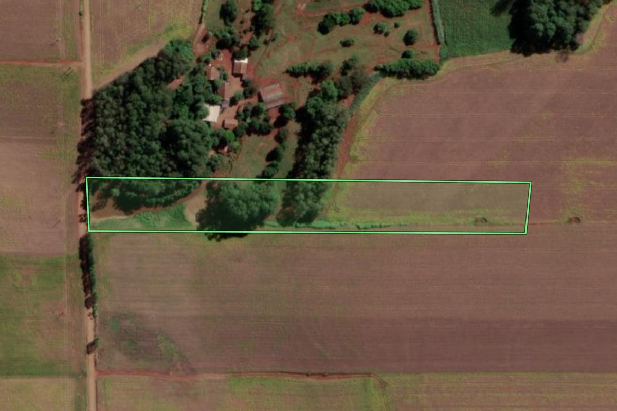 Imagem de satélite do imóvel rural em Senador Salgado Filho (RS), com o contorno declarado no CAR desenhado por cima.