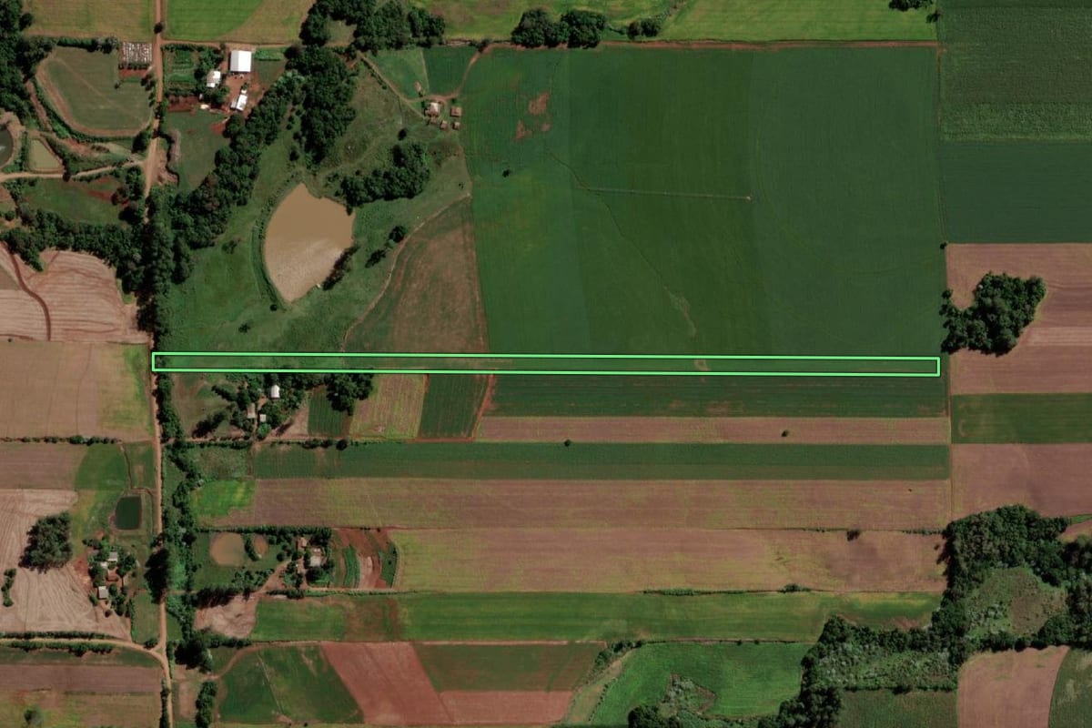 Imagem de satélite do imóvel rural em Senador Salgado Filho (RS), com o contorno declarado no CAR desenhado por cima.