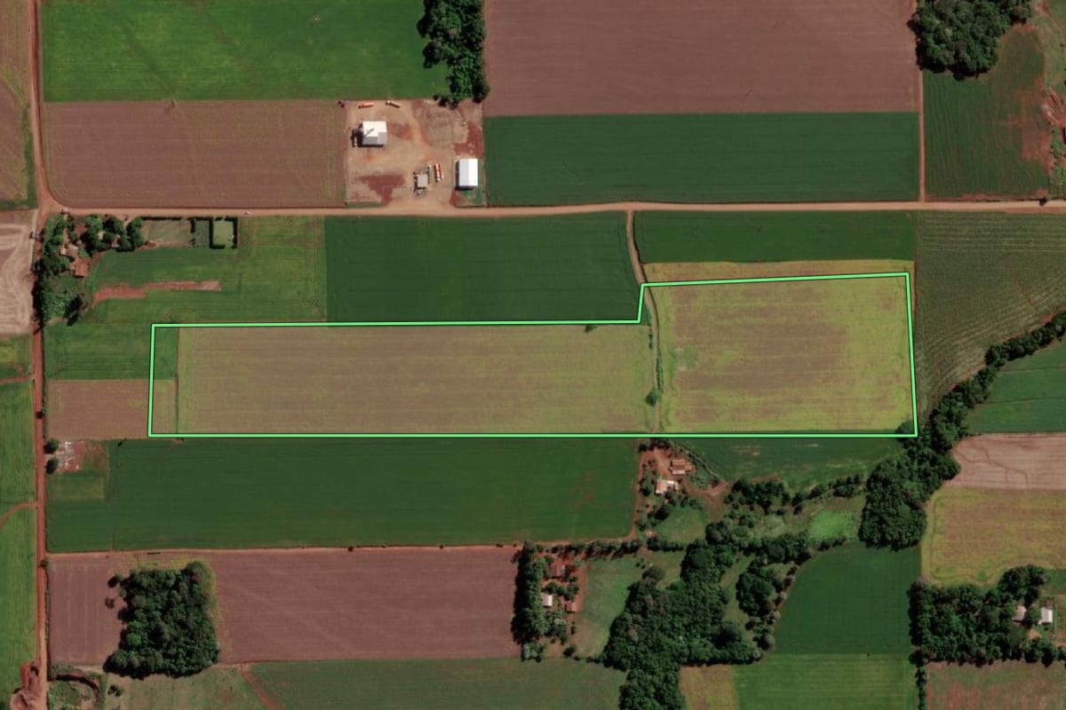 Imagem de satélite do imóvel rural em Senador Salgado Filho (RS), com o contorno declarado no CAR desenhado por cima.