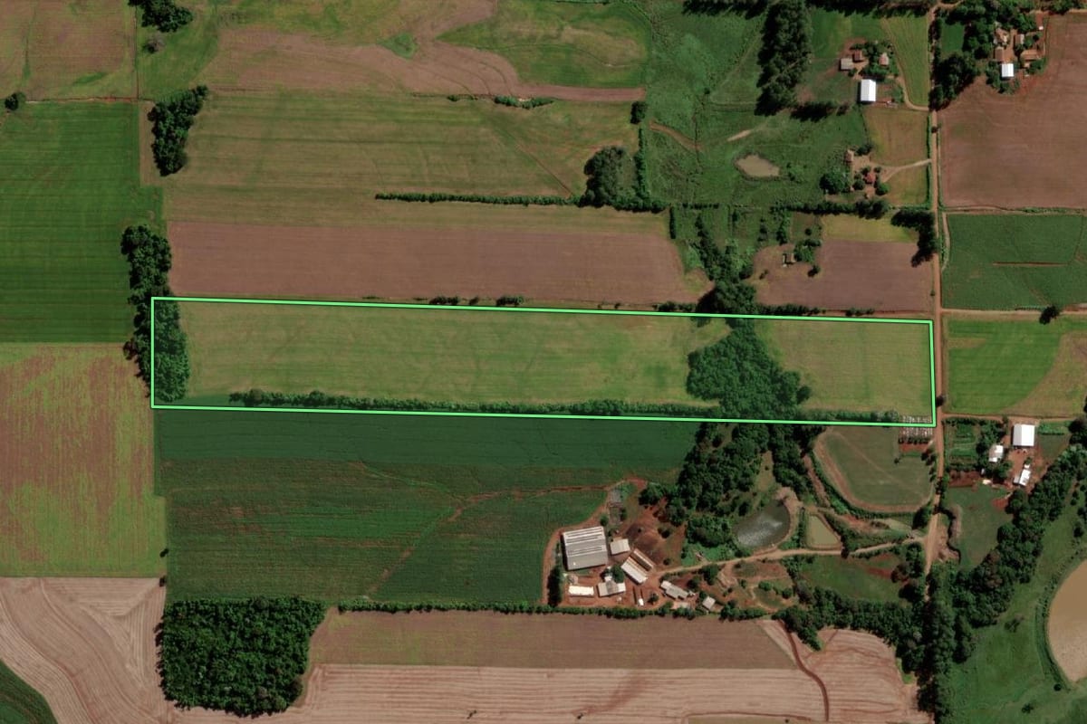 Imagem de satélite do imóvel rural em Senador Salgado Filho (RS), com o contorno declarado no CAR desenhado por cima.