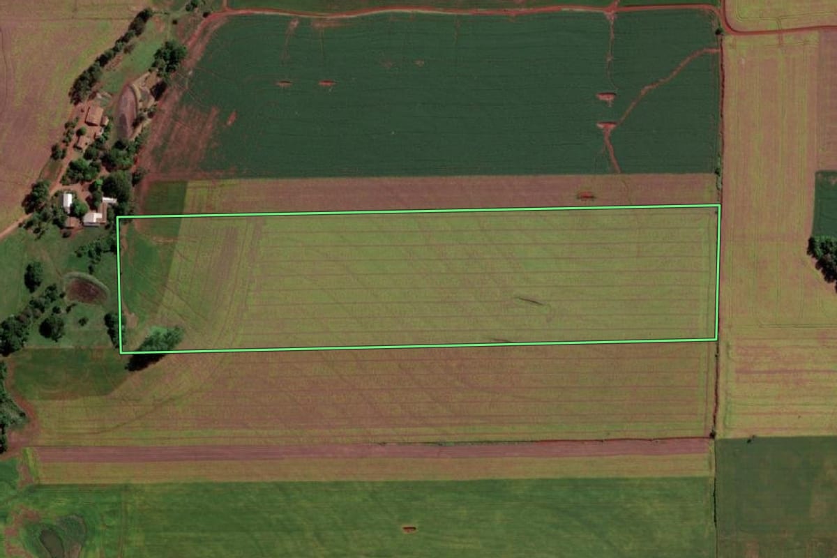 Imagem de satélite do imóvel rural em Senador Salgado Filho (RS), com o contorno declarado no CAR desenhado por cima.