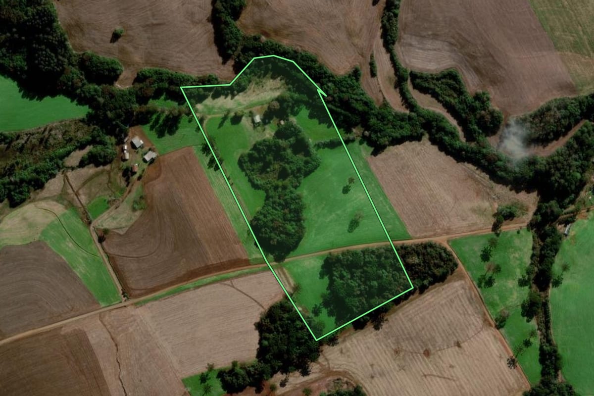 Imagem de satélite do imóvel rural em Sertão (RS), com o contorno declarado no CAR desenhado por cima.