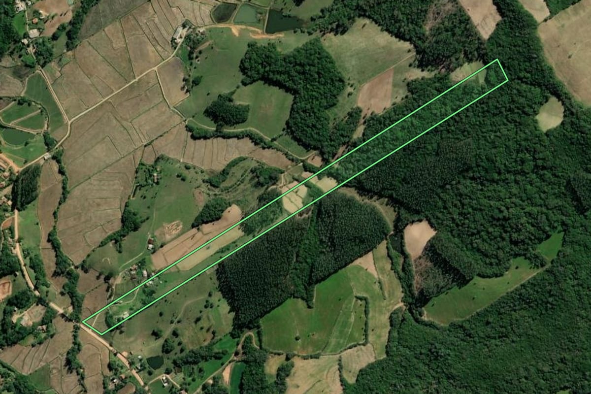 Imagem de satélite do imóvel rural em Sertão Santana (RS), com o contorno declarado no CAR desenhado por cima.