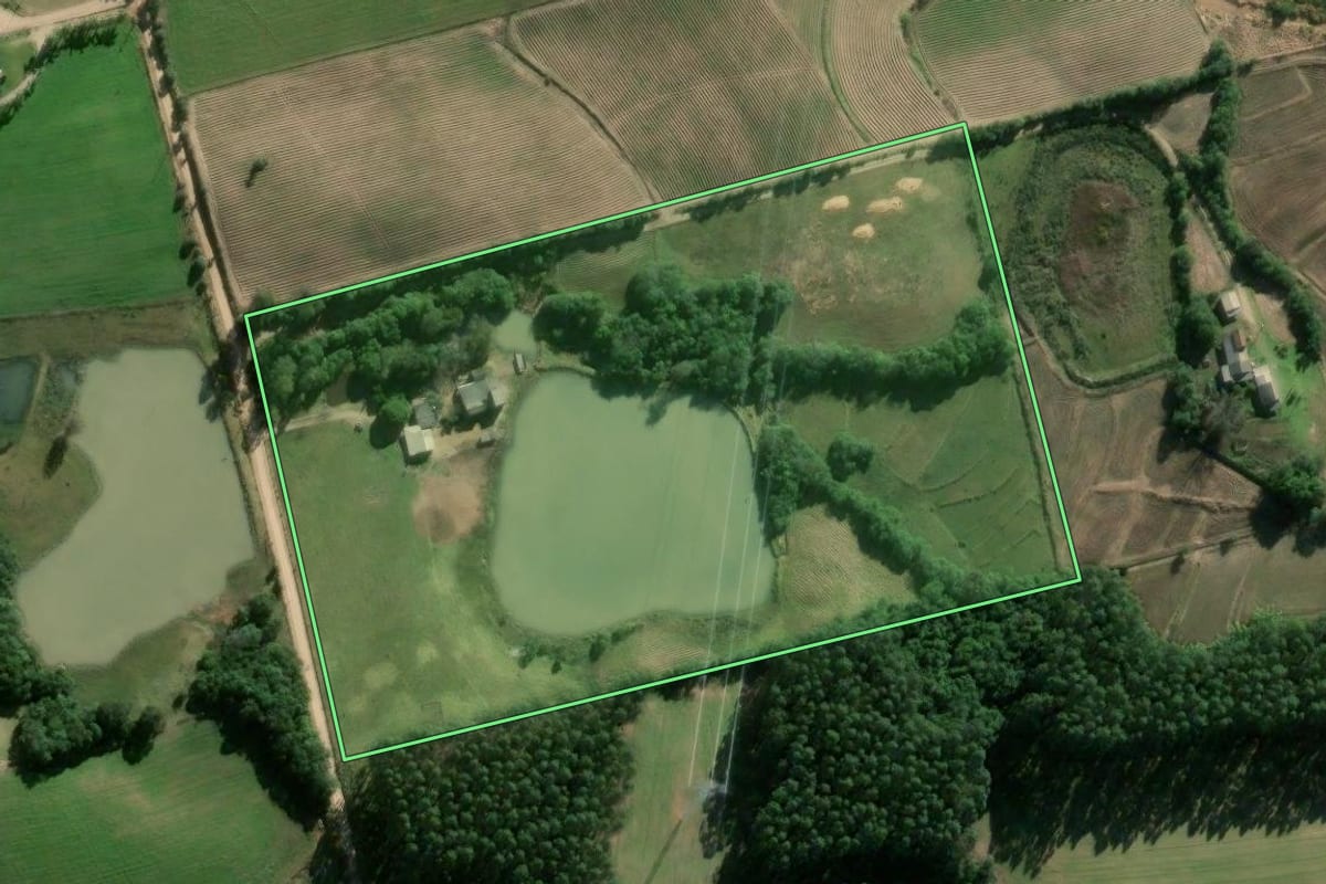 Imagem de satélite do imóvel rural em Sertão Santana (RS), com o contorno declarado no CAR desenhado por cima.