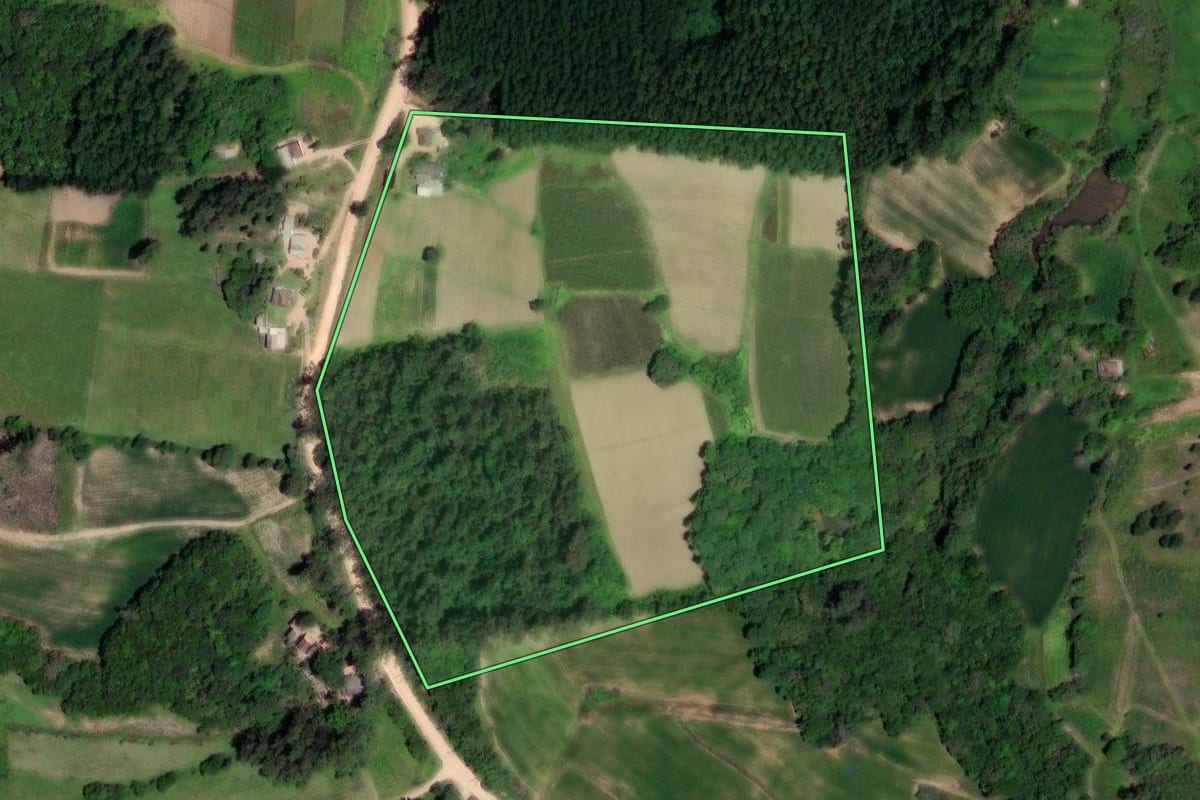 Imagem de satélite do imóvel rural em Sertão Santana (RS), com o contorno declarado no CAR desenhado por cima.