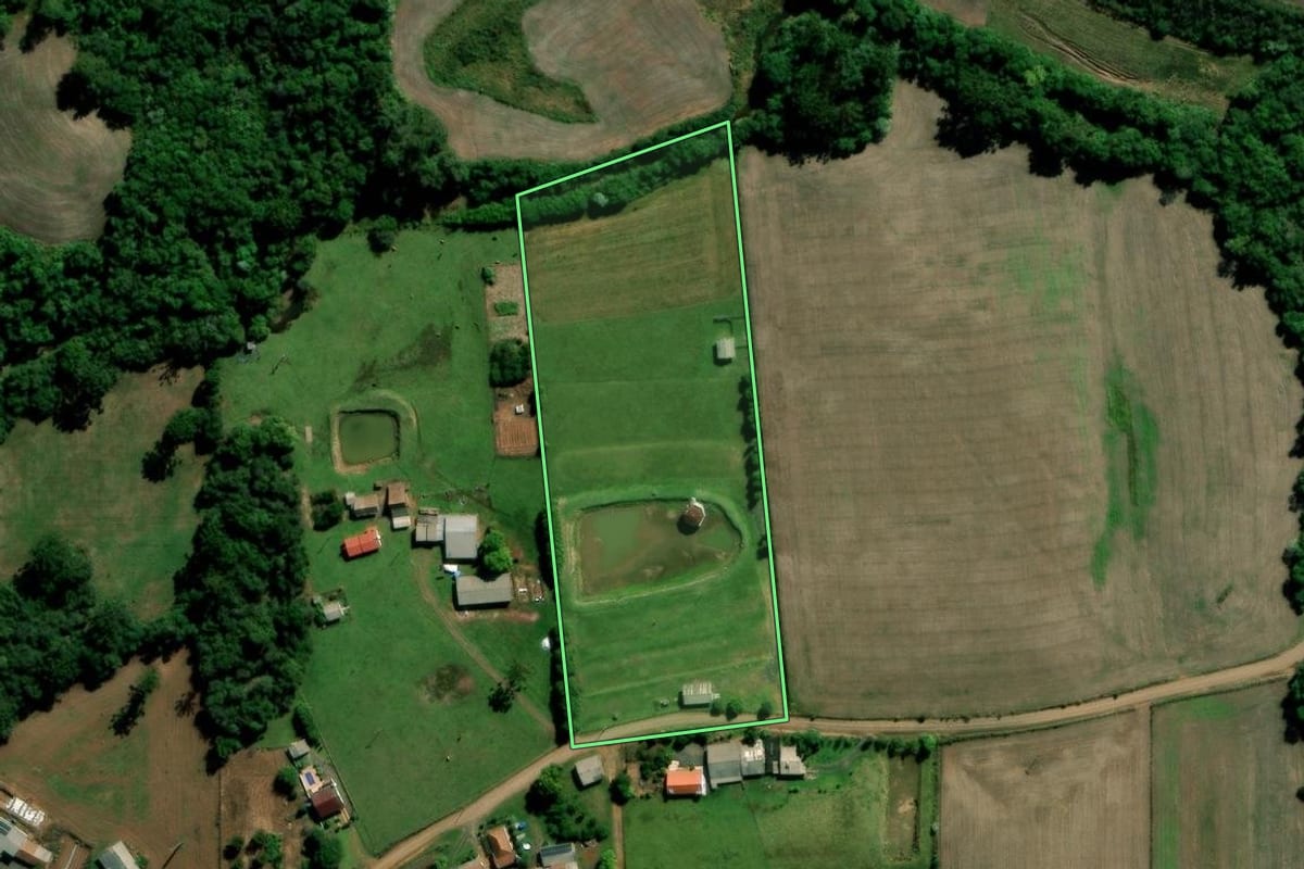 Imagem de satélite do imóvel rural em Sobradinho (RS), com o contorno declarado no CAR desenhado por cima.