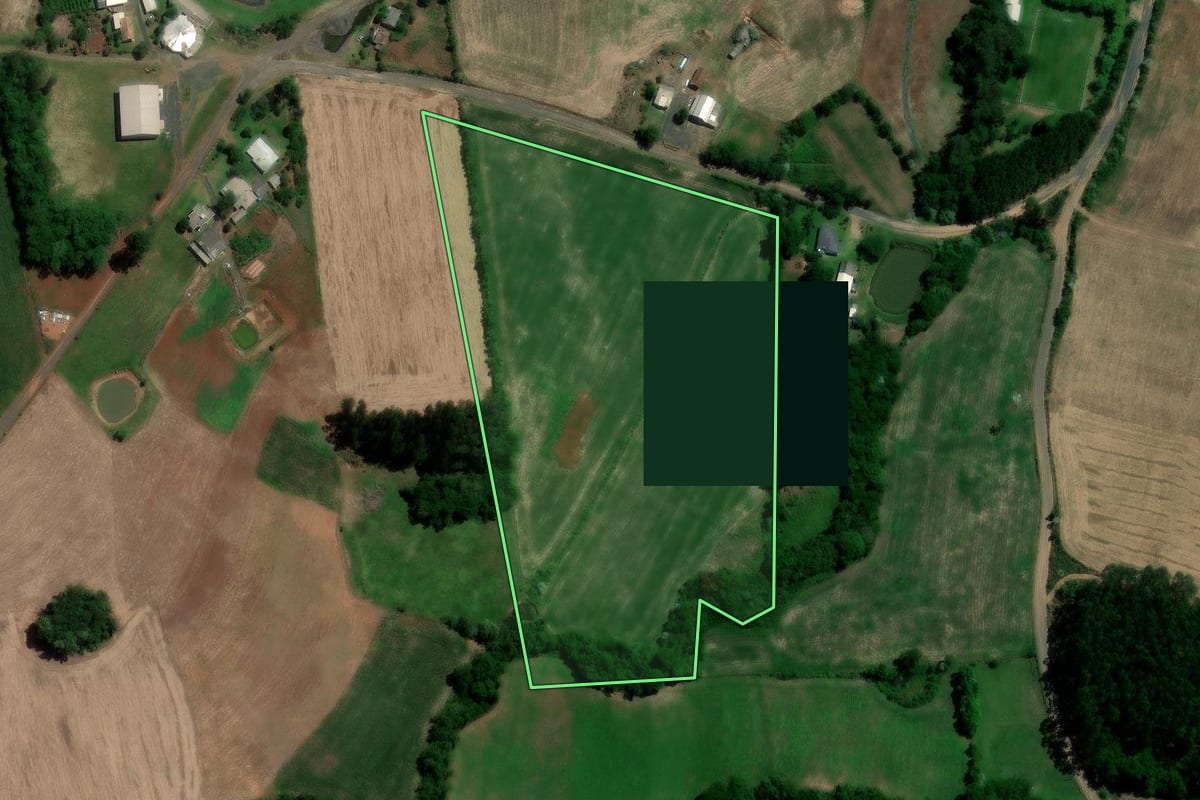 Imagem de satélite do imóvel rural em Sobradinho (RS), com o contorno declarado no CAR desenhado por cima.