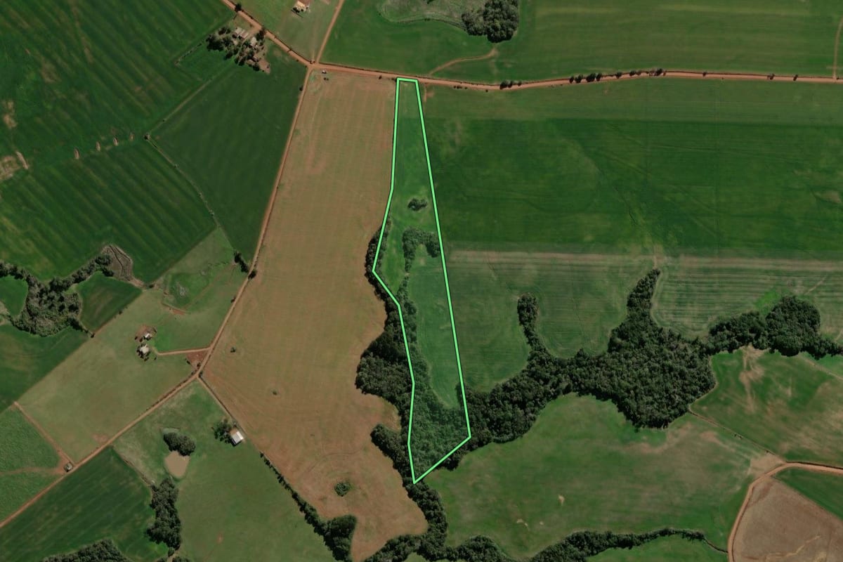 Imagem de satélite do imóvel rural em Soledade (RS), com o contorno declarado no CAR desenhado por cima.