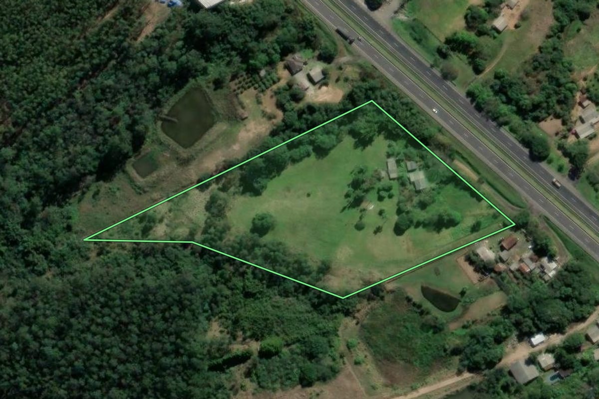 Imagem de satélite do imóvel rural em Tabaí (RS), com o contorno declarado no CAR desenhado por cima.