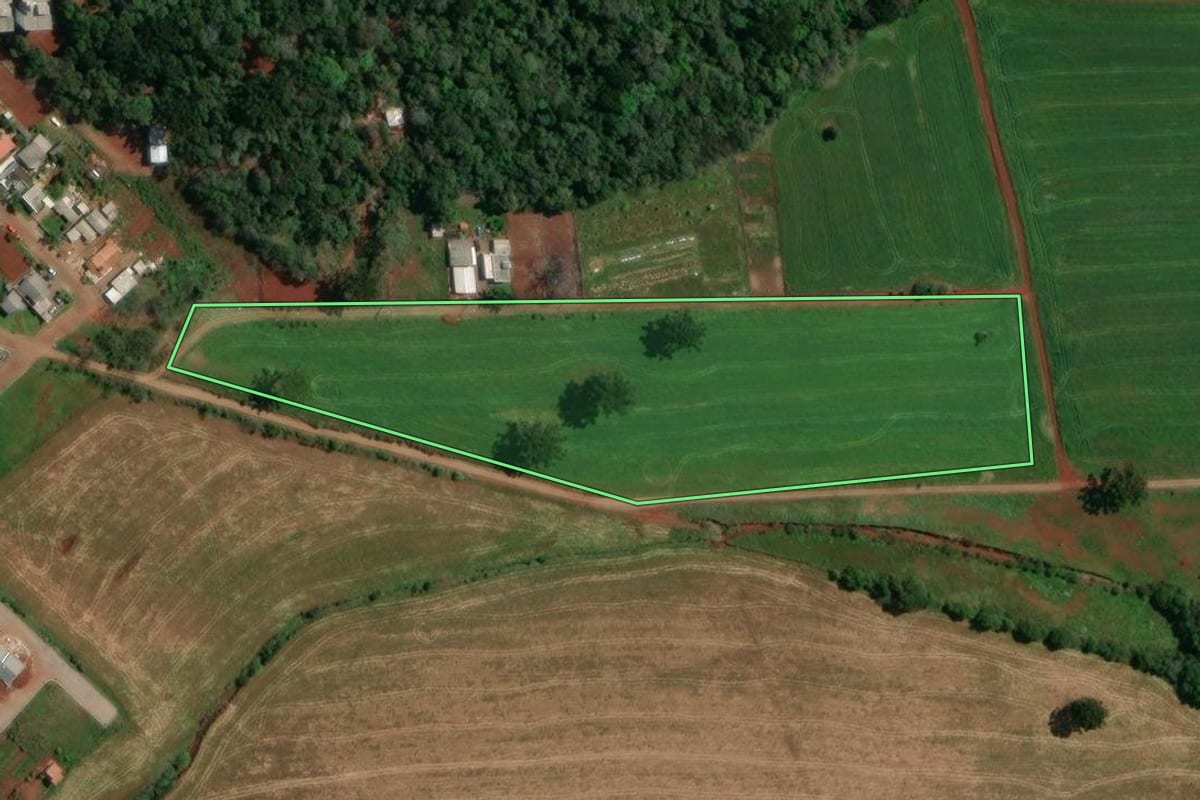 Imagem de satélite do imóvel rural em Tapejara (RS), com o contorno declarado no CAR desenhado por cima.