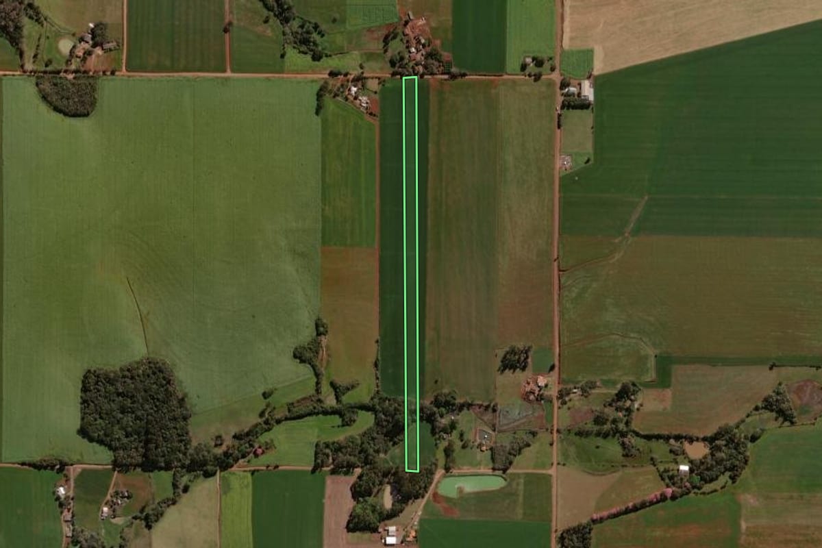 Imagem de satélite do imóvel rural em Tapera (RS), com o contorno declarado no CAR desenhado por cima.