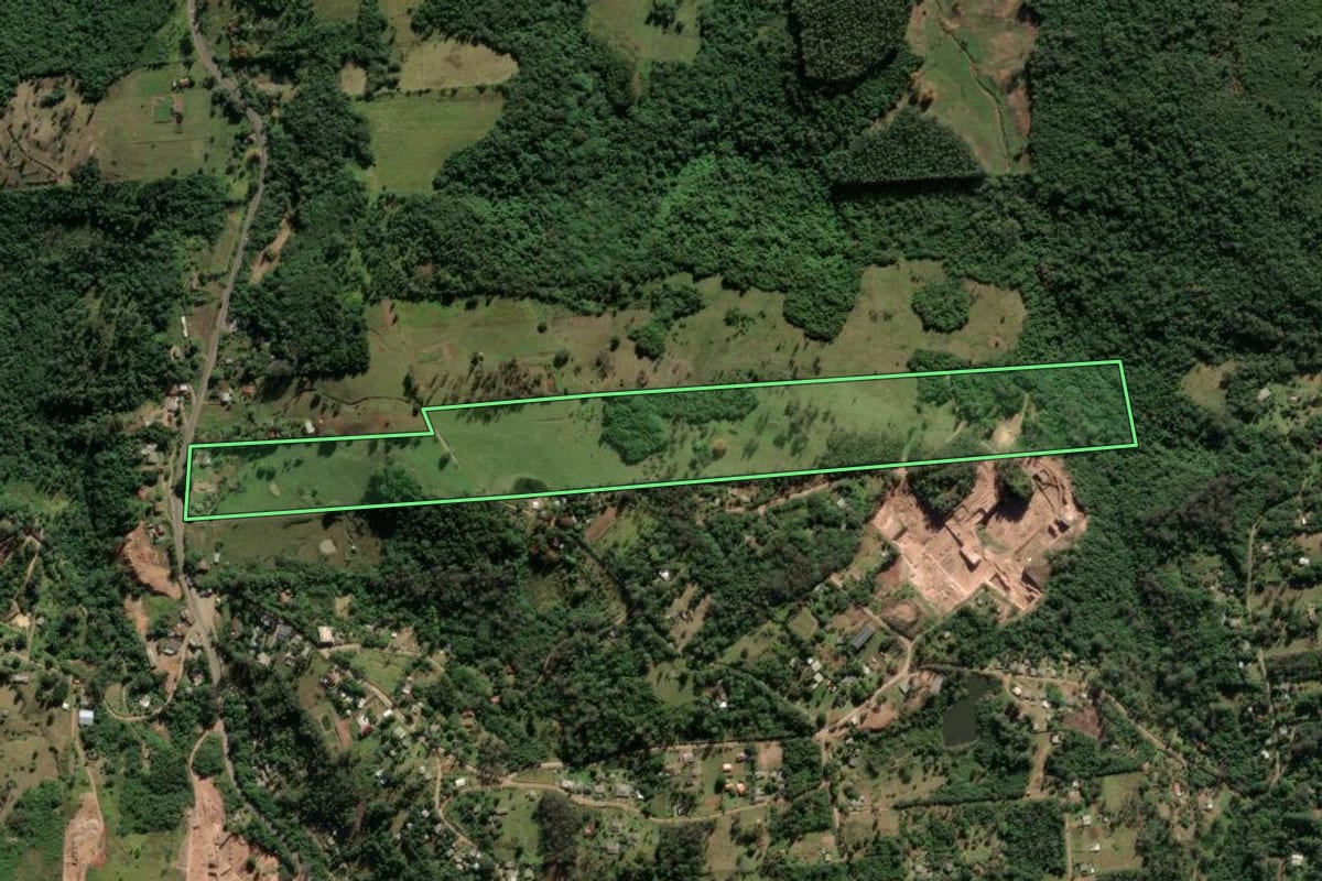 Imagem de satélite do imóvel rural em Taquara (RS), com o contorno declarado no CAR desenhado por cima.