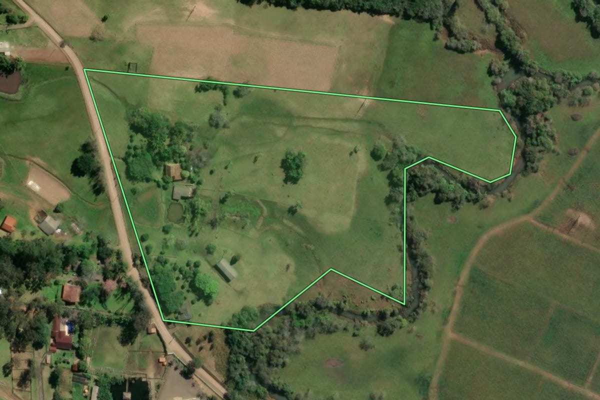 Imagem de satélite do imóvel rural em Taquara (RS), com o contorno declarado no CAR desenhado por cima.
