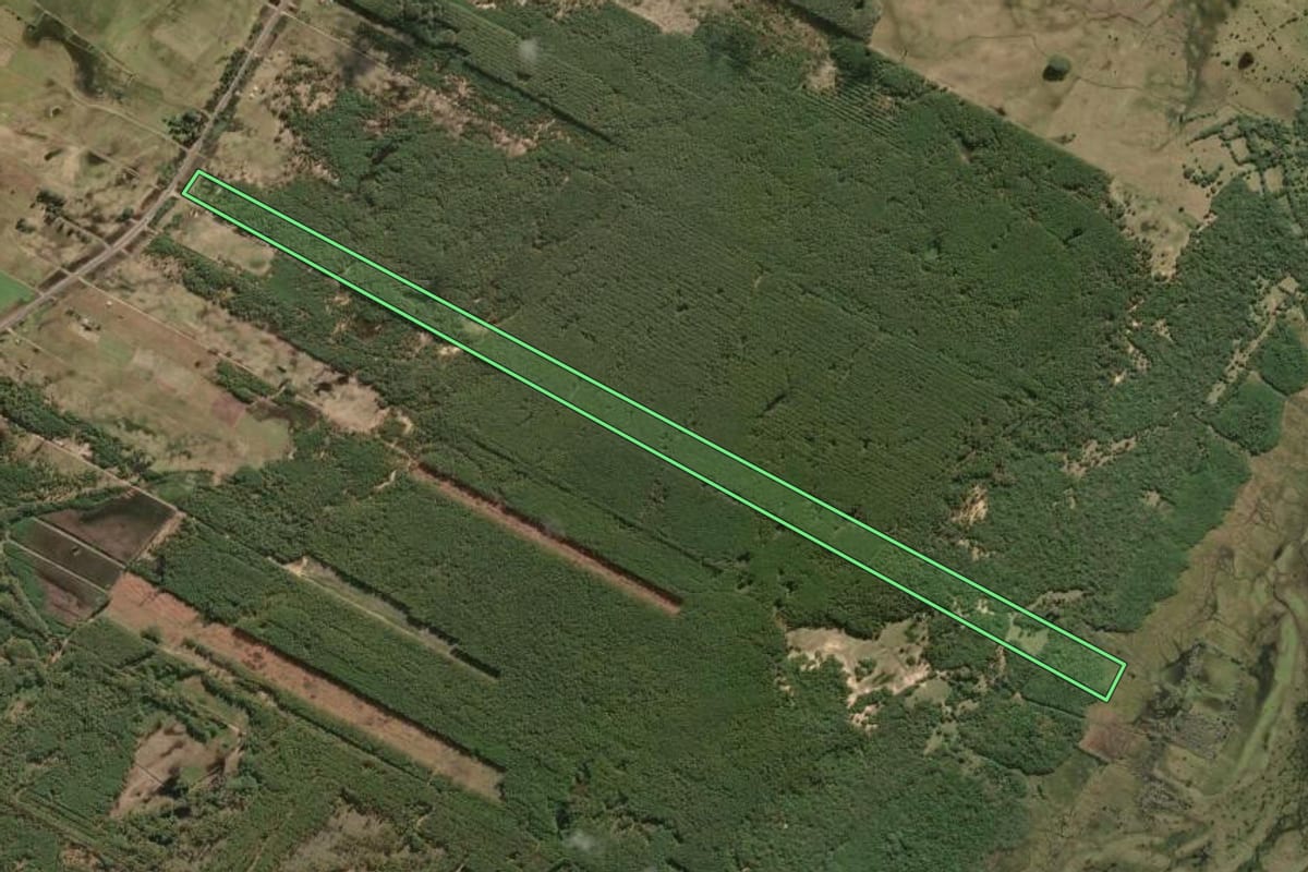 Imagem de satélite do imóvel rural em Tavares (RS), com o contorno declarado no CAR desenhado por cima.