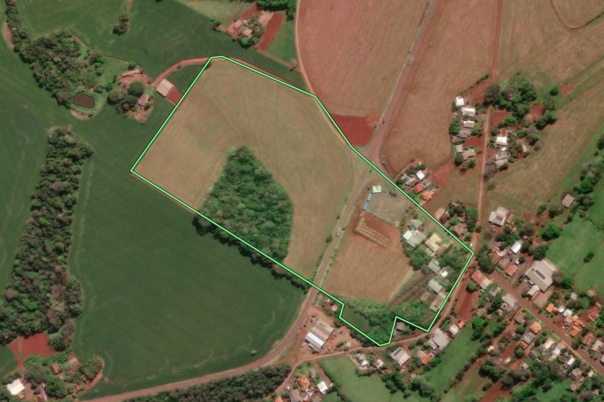 Imagem de satélite do imóvel rural em Tucunduva (RS), com o contorno declarado no CAR desenhado por cima.