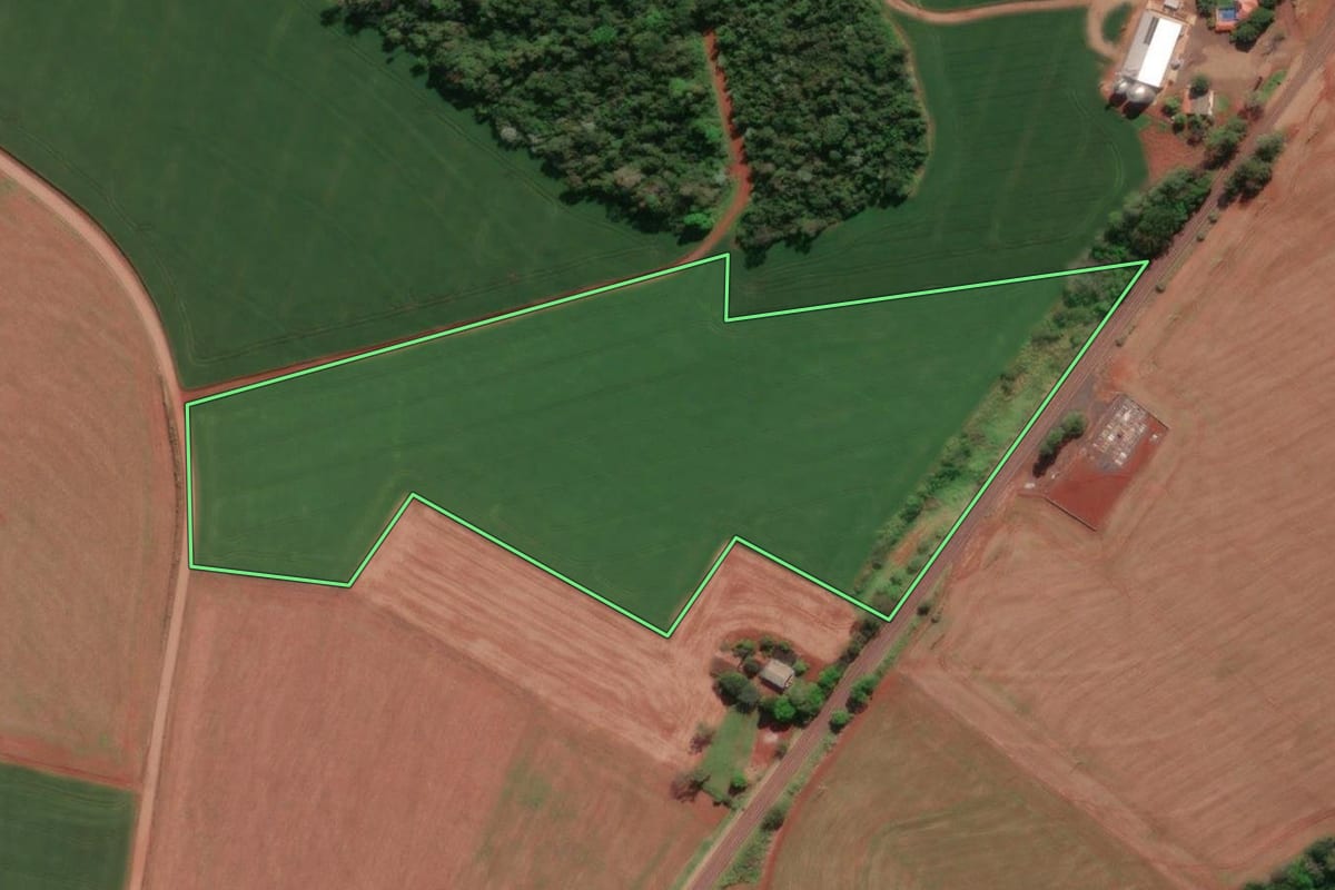 Imagem de satélite do imóvel rural em Tucunduva (RS), com o contorno declarado no CAR desenhado por cima.