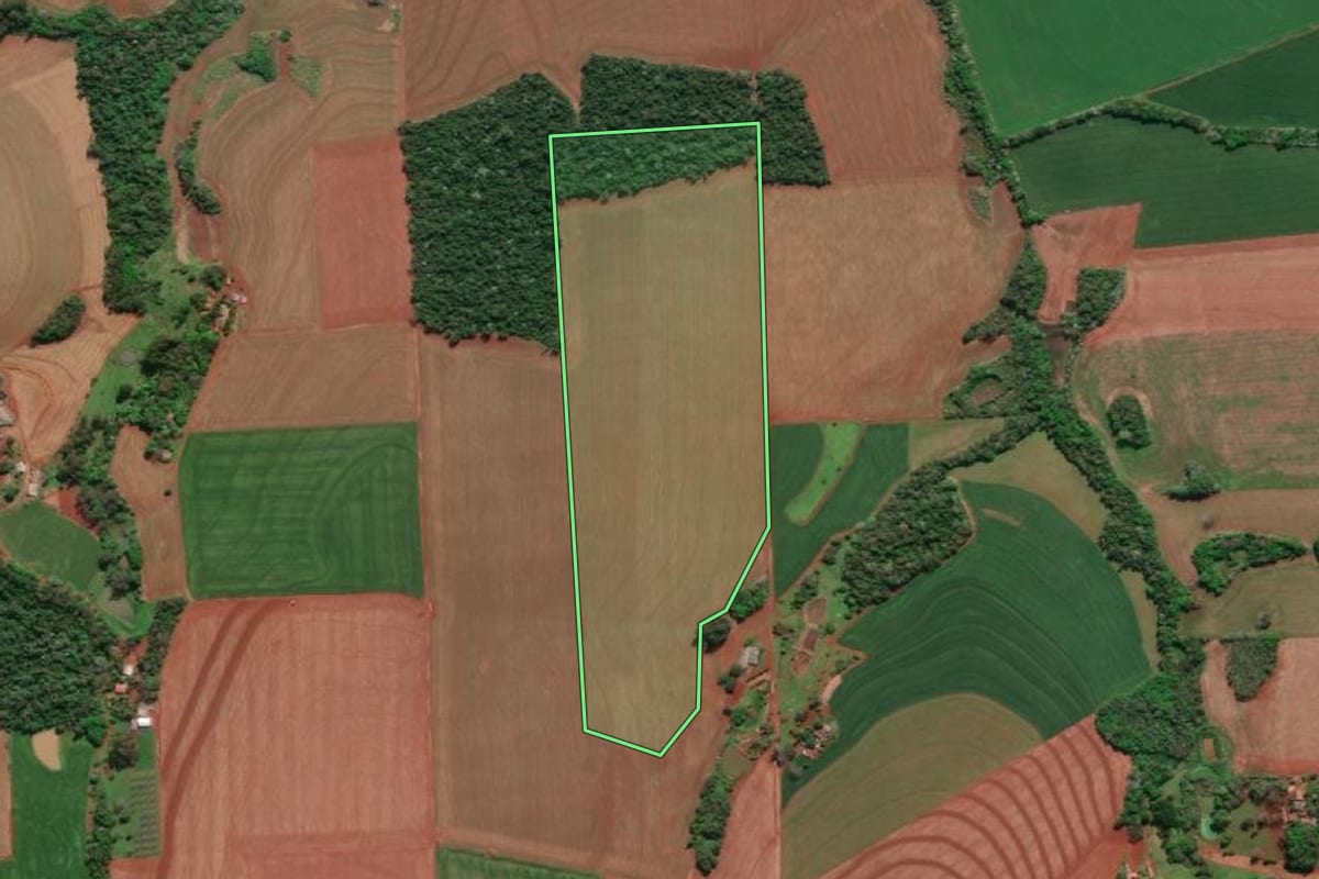 Imagem de satélite do imóvel rural em Tucunduva (RS), com o contorno declarado no CAR desenhado por cima.