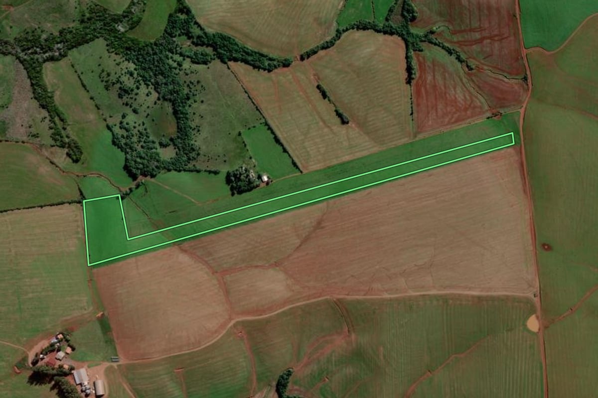 Imagem de satélite do imóvel rural em Tupanciretã (RS), com o contorno declarado no CAR desenhado por cima.