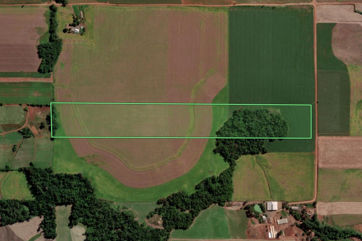 Imagem de satélite do imóvel rural em Ubiretama (RS), com o contorno declarado no CAR desenhado por cima.