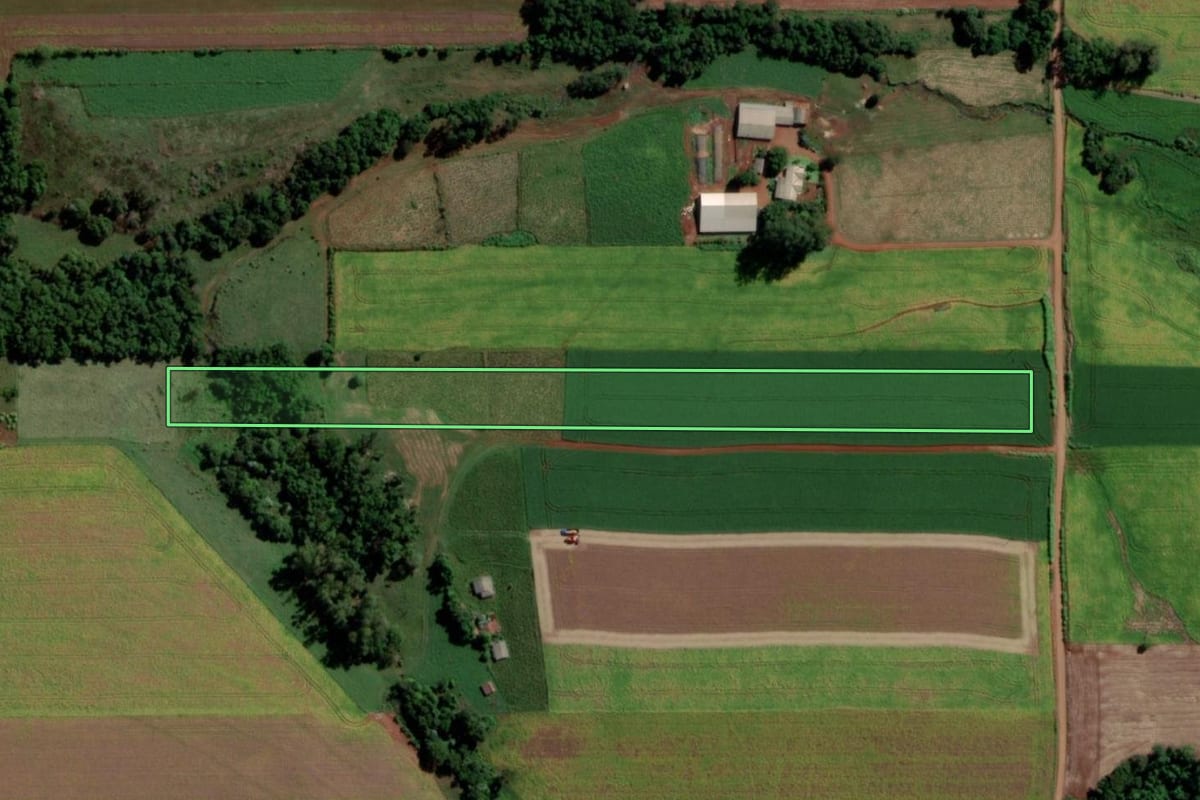 Imagem de satélite do imóvel rural em Ubiretama (RS), com o contorno declarado no CAR desenhado por cima.