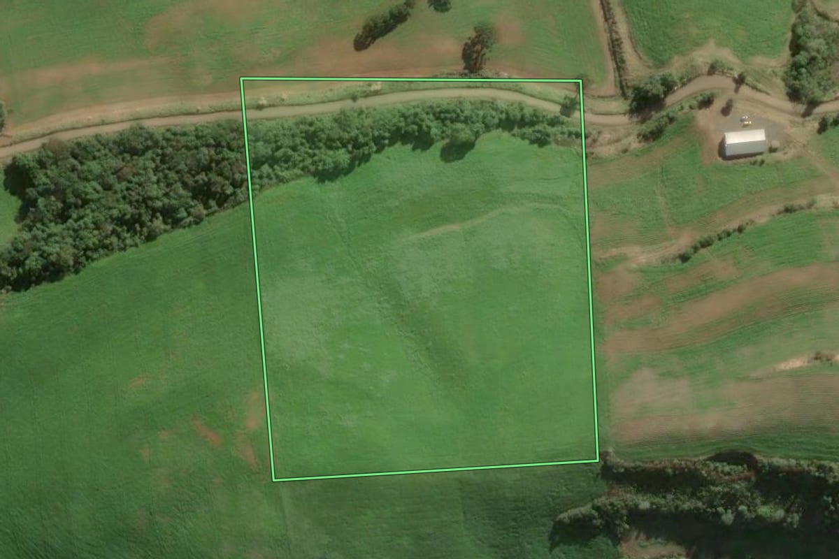 Imagem de satélite do imóvel rural em União da Serra (RS), com o contorno declarado no CAR desenhado por cima.