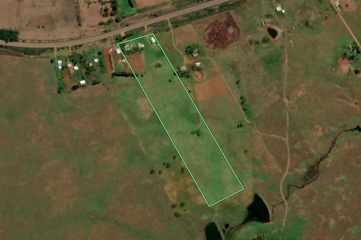 Imagem de satélite do imóvel rural em Unistalda (RS), com o contorno declarado no CAR desenhado por cima.