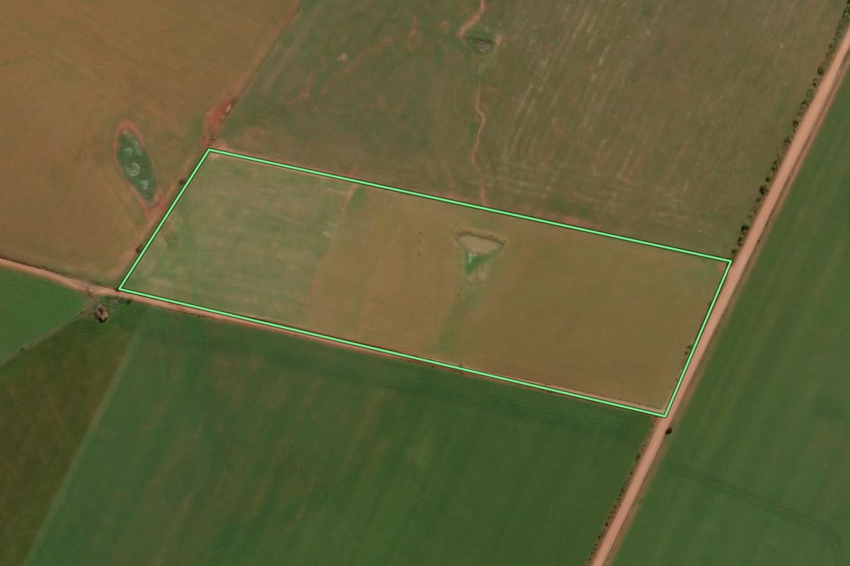 Imagem de satélite do imóvel rural em Unistalda (RS), com o contorno declarado no CAR desenhado por cima.