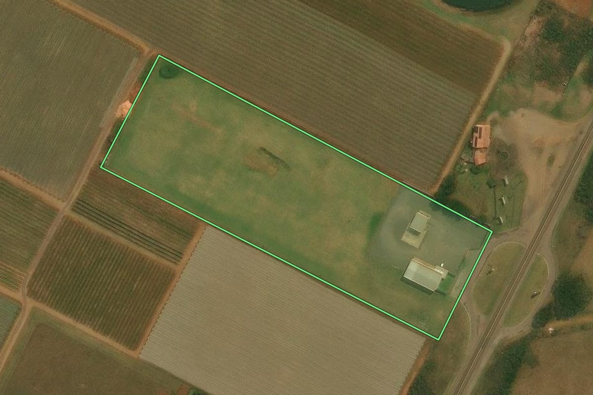 Imagem de satélite do imóvel rural em Vacaria (RS), com o contorno declarado no CAR desenhado por cima.