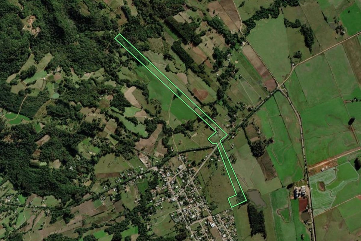 Imagem de satélite do imóvel rural em Vale Verde (RS), com o contorno declarado no CAR desenhado por cima.