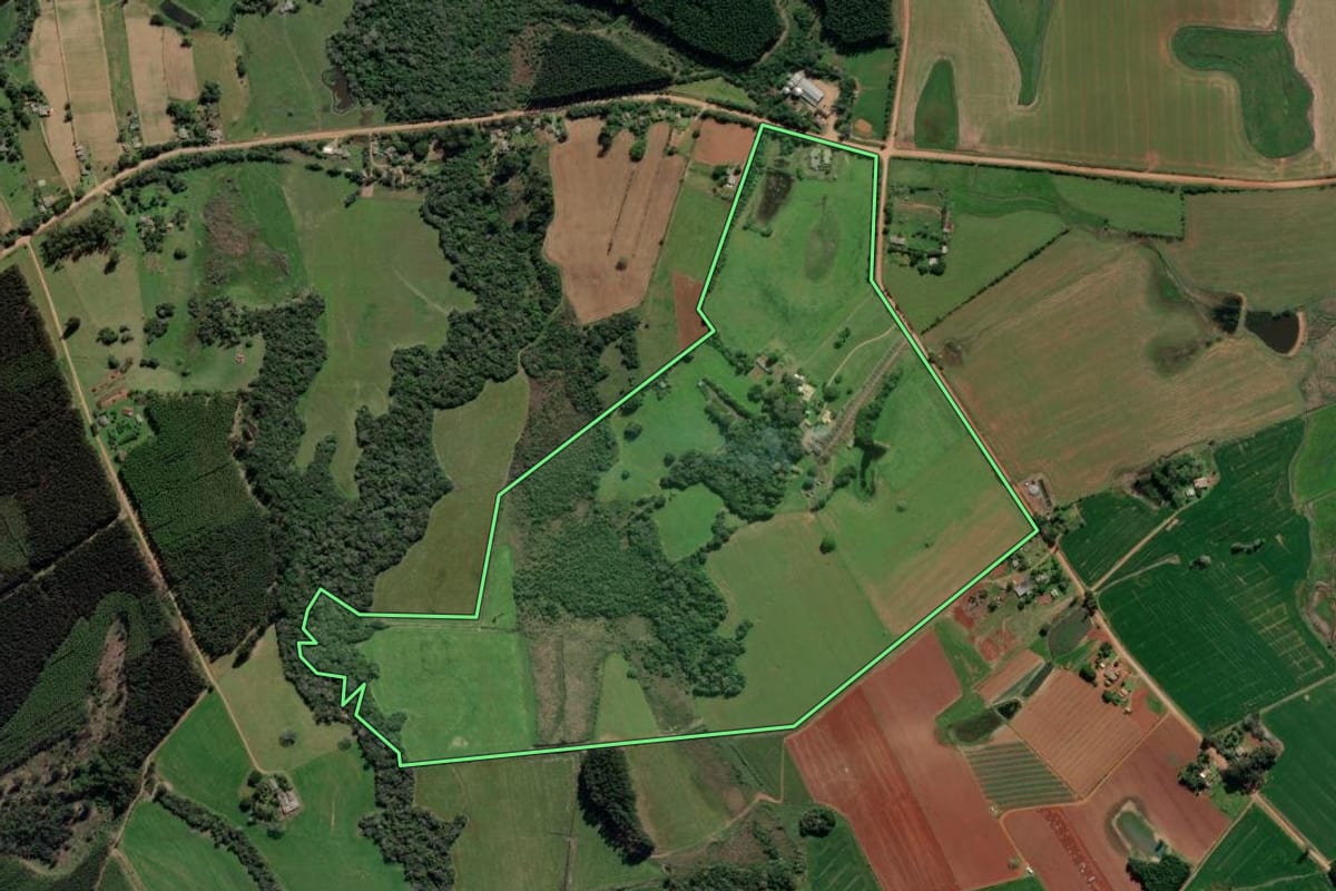 Imagem de satélite do imóvel rural em Vale Verde (RS), com o contorno declarado no CAR desenhado por cima.