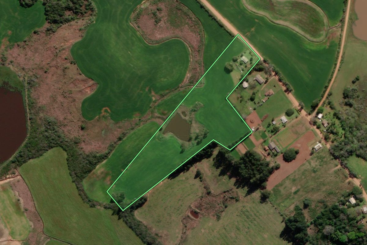 Imagem de satélite do imóvel rural em Vale Verde (RS), com o contorno declarado no CAR desenhado por cima.