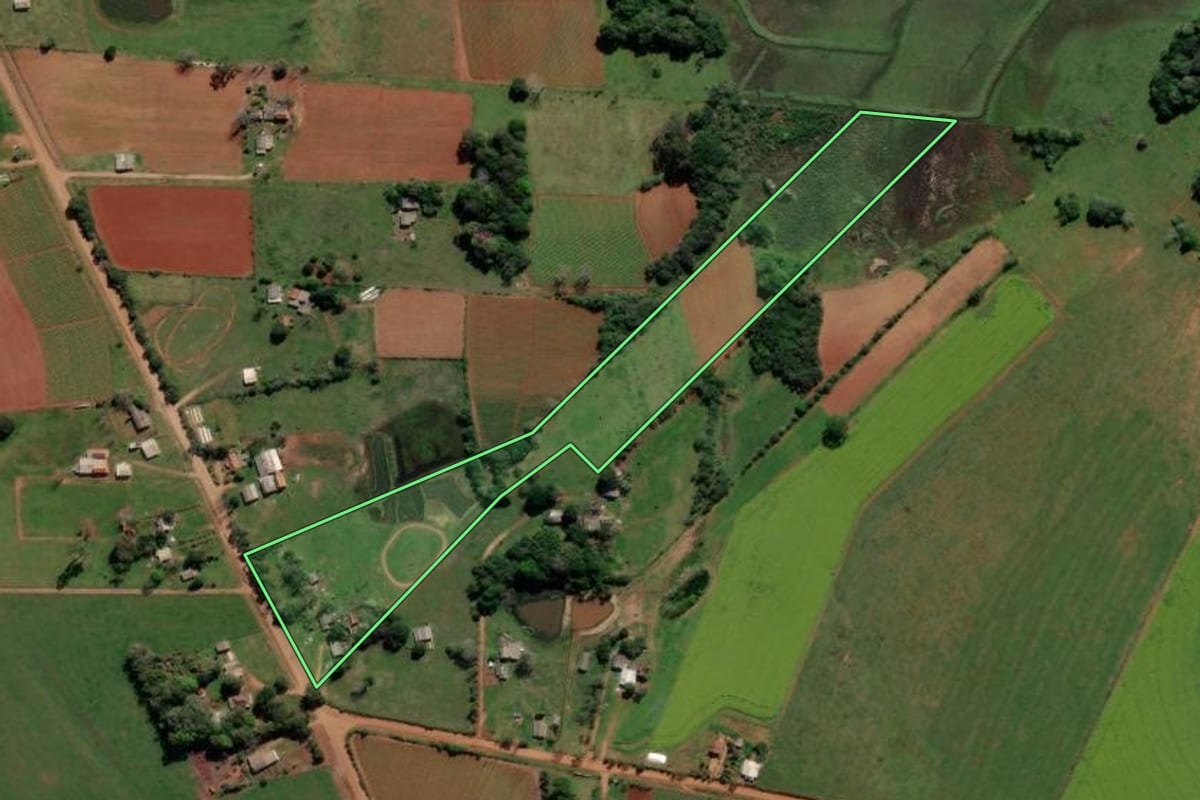 Imagem de satélite do imóvel rural em Vale Verde (RS), com o contorno declarado no CAR desenhado por cima.