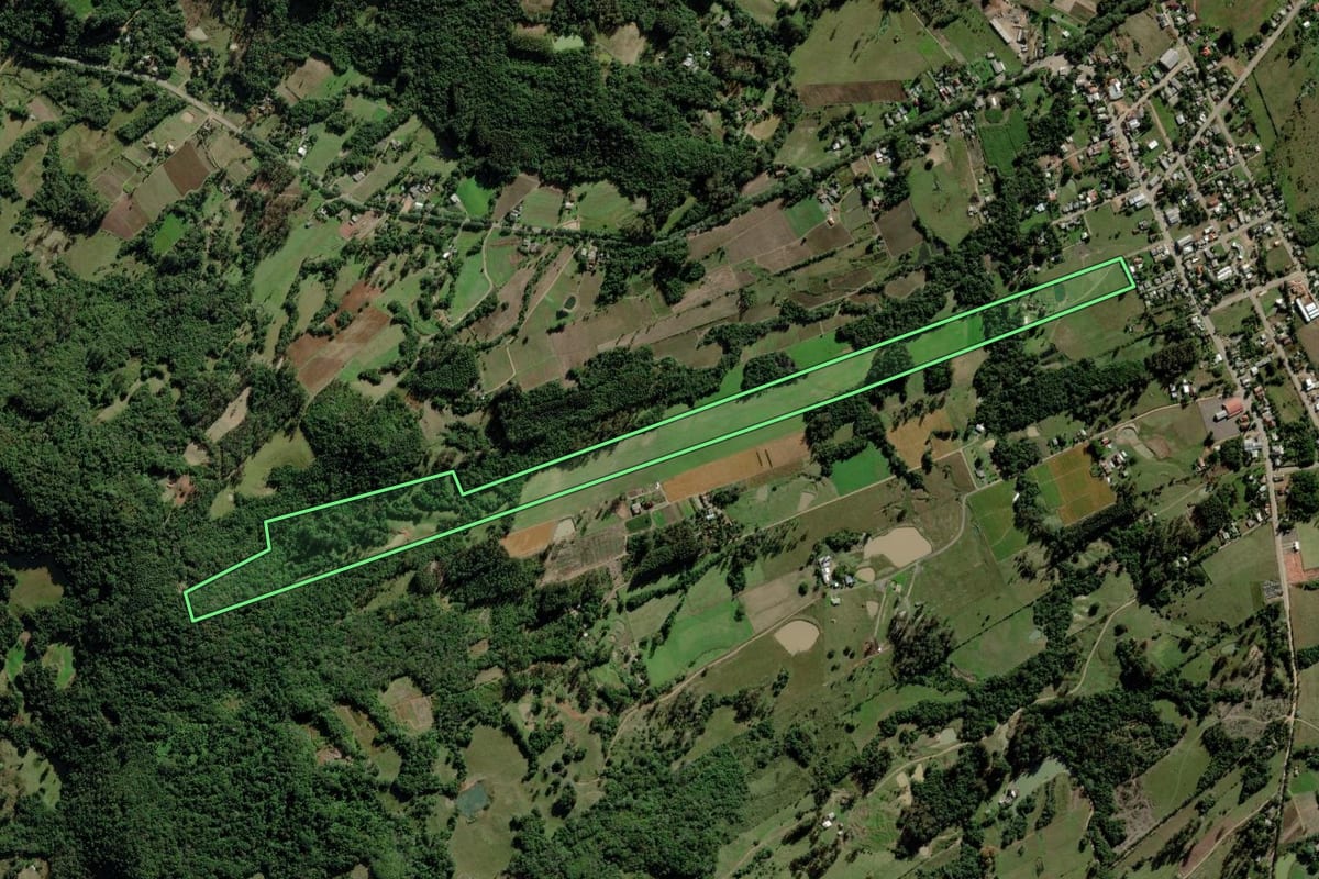 Imagem de satélite do imóvel rural em Vale Verde (RS), com o contorno declarado no CAR desenhado por cima.