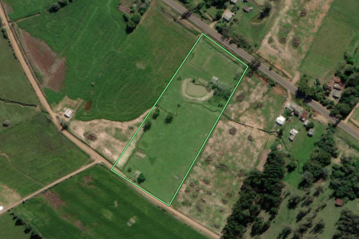 Imagem de satélite do imóvel rural em Vale Verde (RS), com o contorno declarado no CAR desenhado por cima.