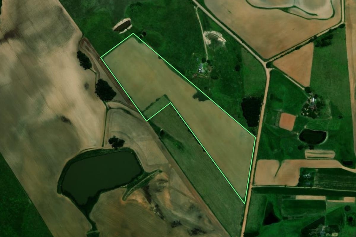 Imagem de satélite do imóvel rural em Vale Verde (RS), com o contorno declarado no CAR desenhado por cima.