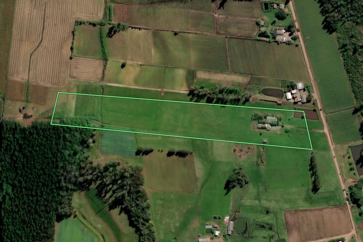 Imagem de satélite do imóvel rural em Vale do Sol (RS), com o contorno declarado no CAR desenhado por cima.